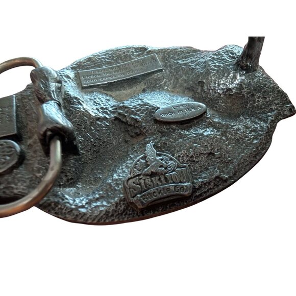 Vintage Siskiyou Western Belt Buckle E-8954 Buffalo Hunting Scene Pewter Made In - Picture 5 of 6